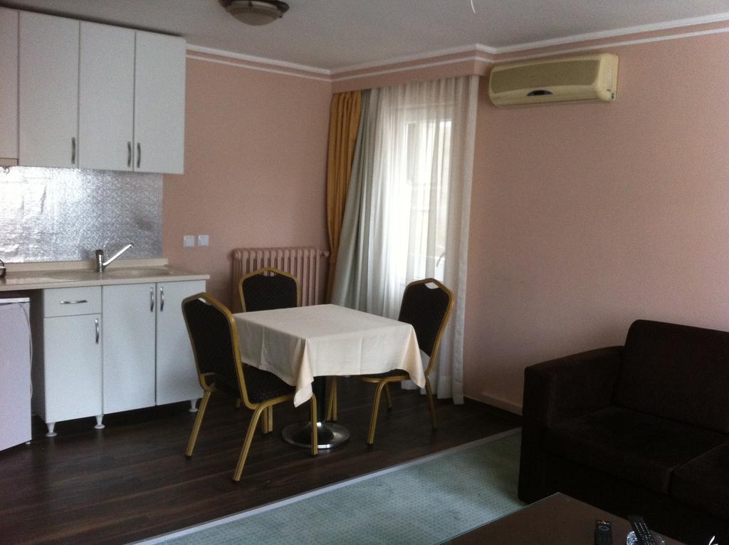 First Apart Hotel Анкара Стая снимка