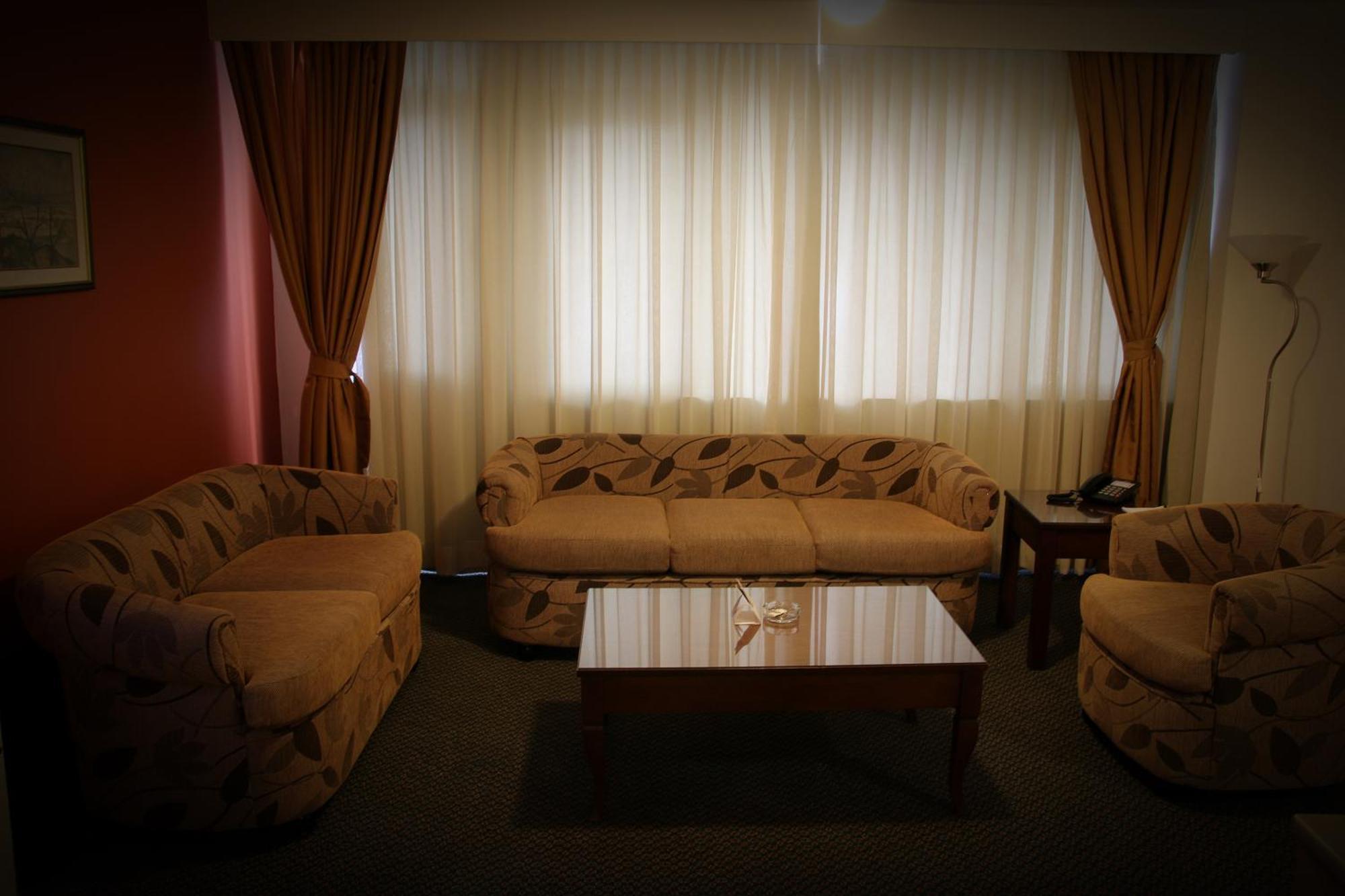 First Apart Hotel Анкара Екстериор снимка