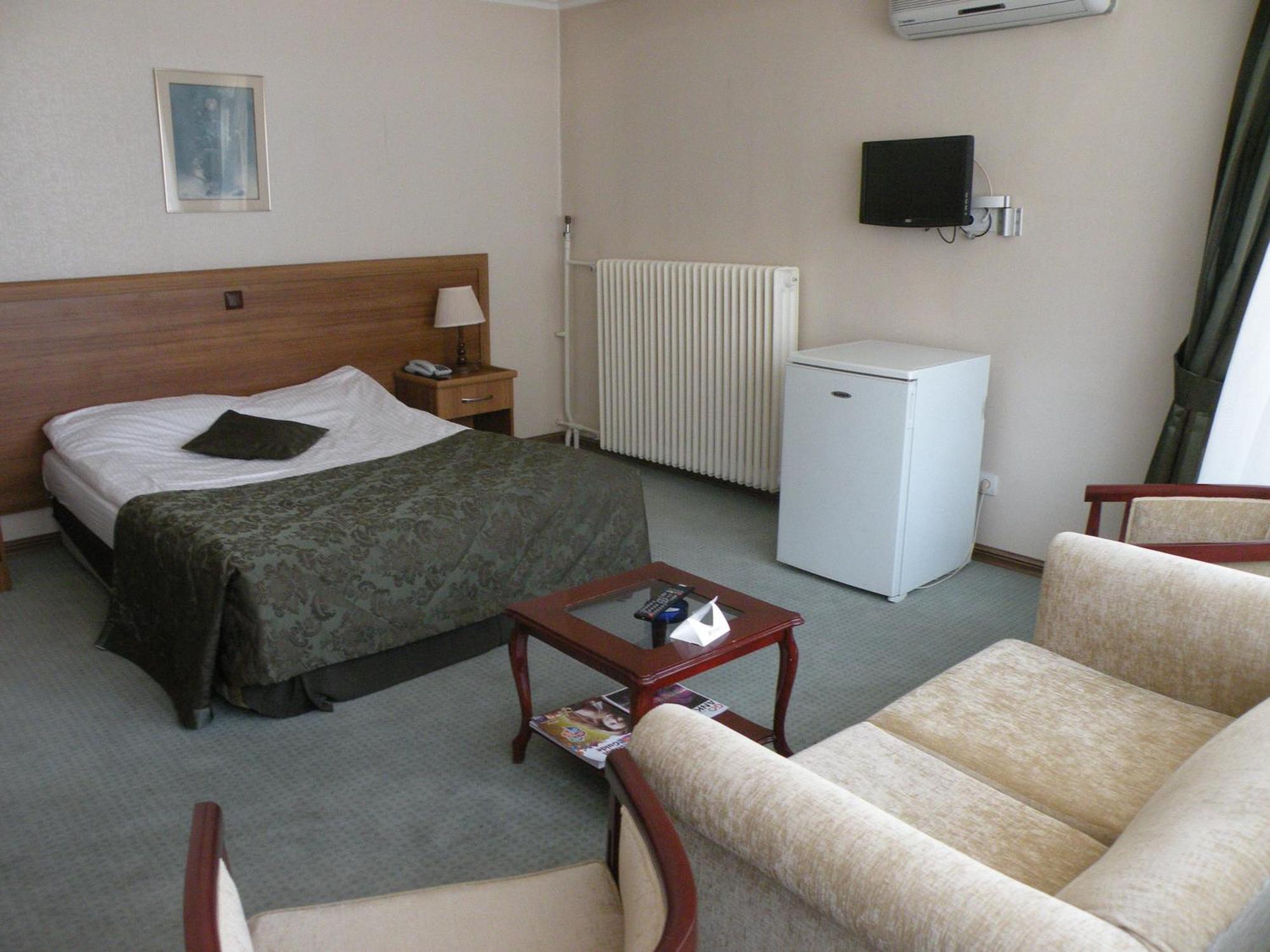 First Apart Hotel Анкара Екстериор снимка